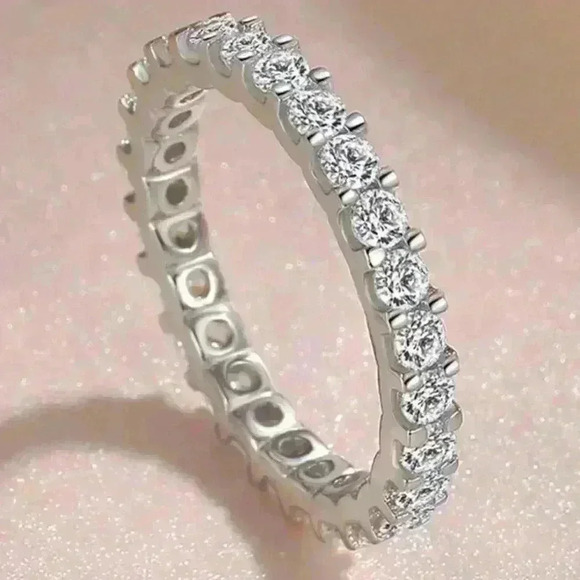 🎀 925 Silver Plated Bar Setting Round Cut Moissanite CZ Ring, GPMB1559 - Picture 1 of 5